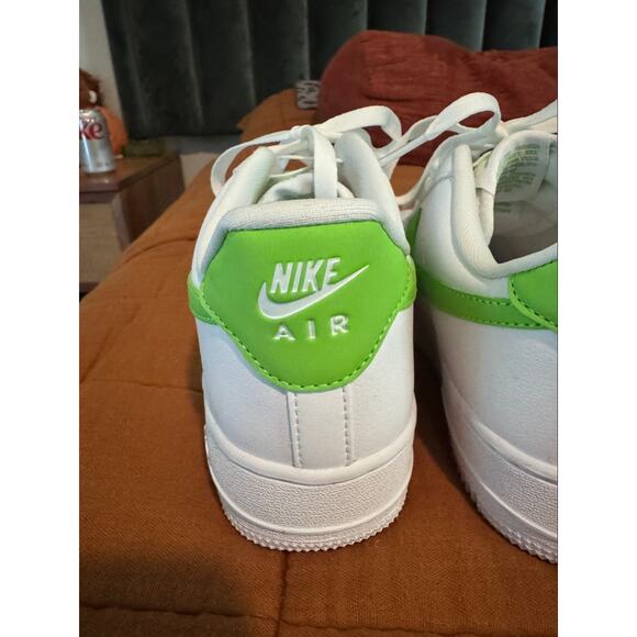 New Nike Air Force 1 - White with Neon Green - Picture 7 of 9